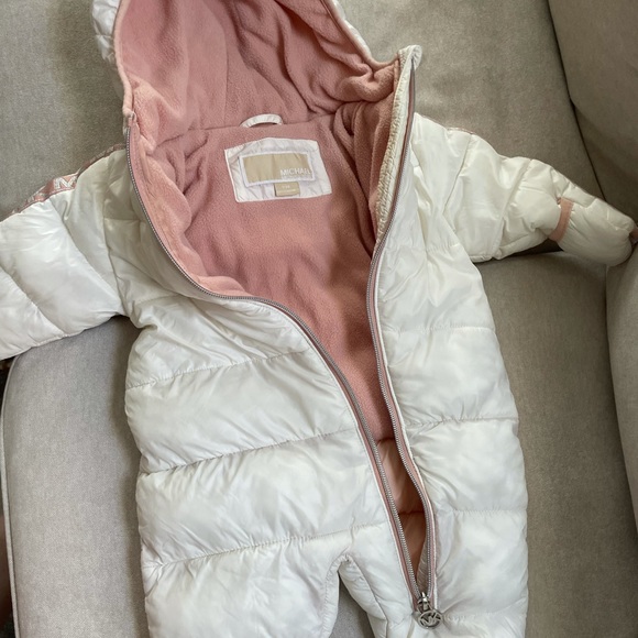 White Michael Kors jumpsuit baby girl 0-6 months - Picture 2 of 3
